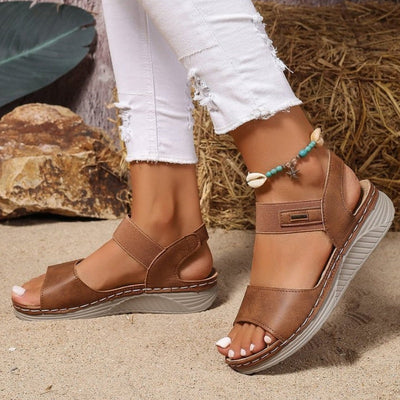 Doreen Retro Casual Sandals